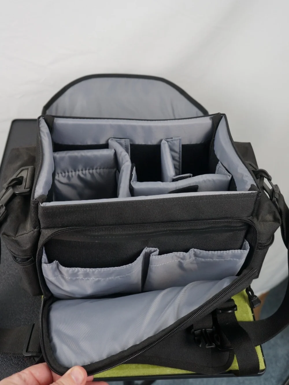 Canon Camera Bag for SLR/DSLR and Lenses